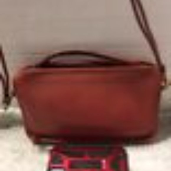 Meet your Posher, Donna - Picture 3 of 9